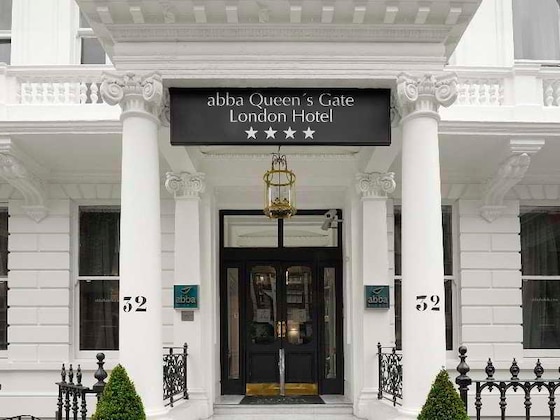 Gallery - The Queen's Gate Hotel