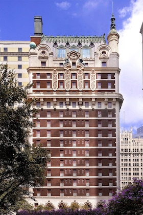 Gallery - The Adolphus, Autograph Collection