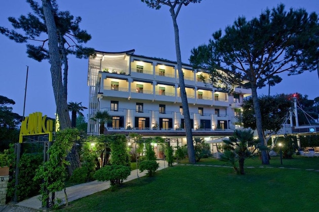 Gallery - Hotel Acapulco