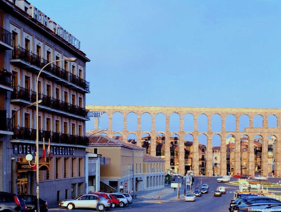 Gallery - Hotel Ele Acueducto
