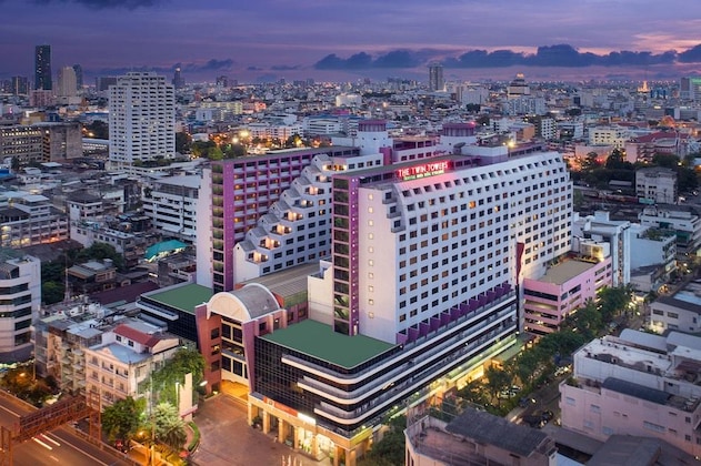 Gallery - Twin Towers Hotel