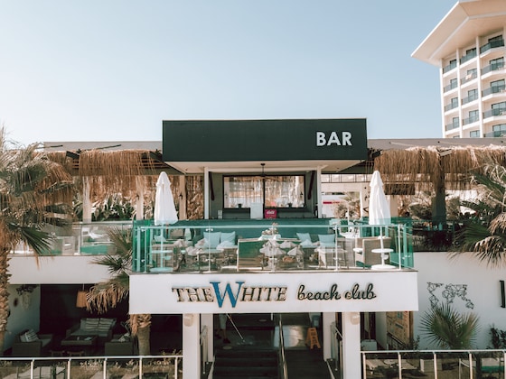 Gallery - White City Resort Hotel