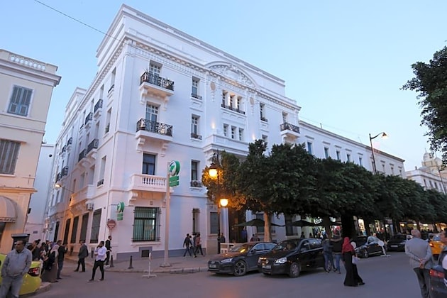 Gallery - Tunisia Palace