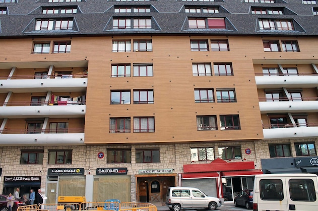 Gallery - Apartamentos Lake Placid 3000