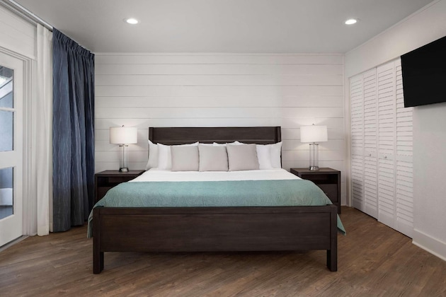 Gallery - Carlsbad By The Sea Hotel