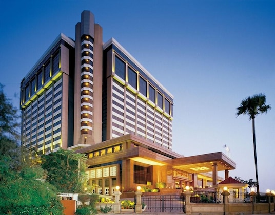 Gallery - Taj Lands End