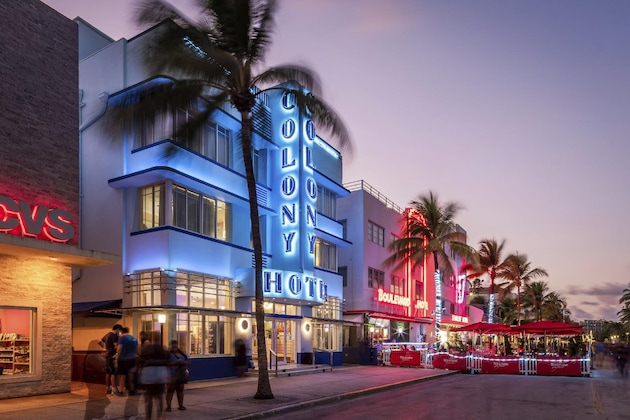 Gallery - The Colony Hotel