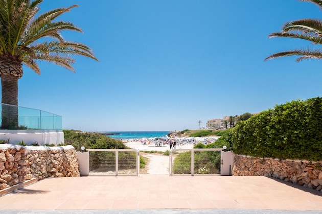 Gallery - FERGUS Style Carema Beach