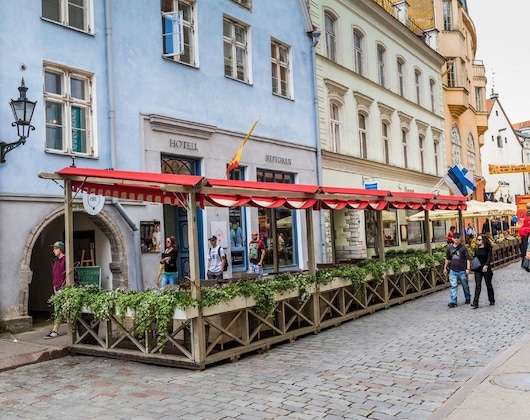 Gallery - Cru Hotel