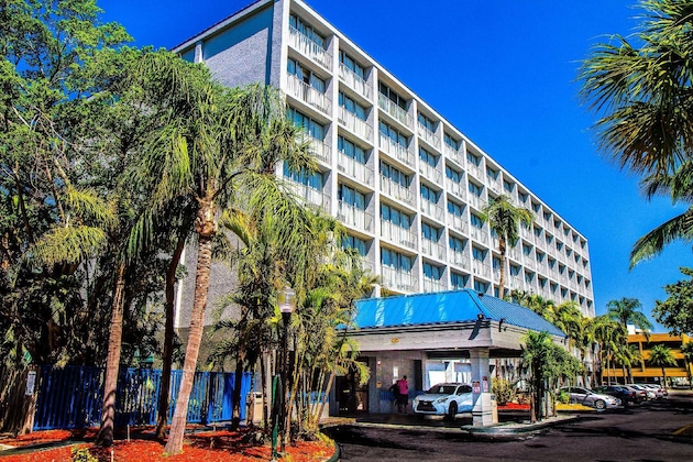 Gallery - North Miami Beach Gardens Inn & Suites