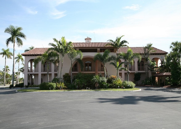 Gallery - Port Of The Islands Everglades Adventure Resort