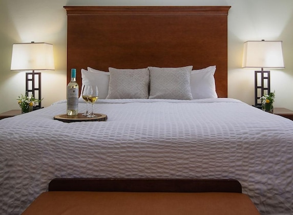 Gallery - Paso Robles Inn