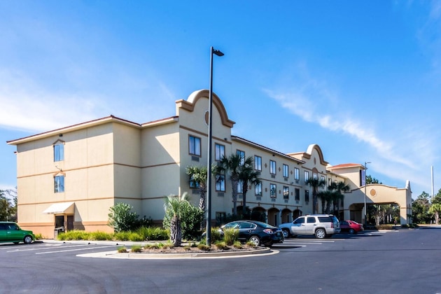 Gallery - Comfort Suites