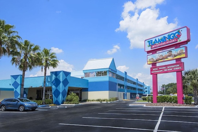 Gallery - Ramada By Wyndham Hotel & Water Park