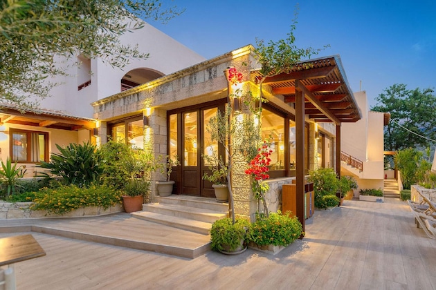 Gallery - Cactus Beach Hotel