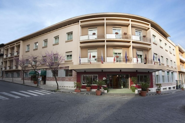 Gallery - Grande Albergo Maugeri
