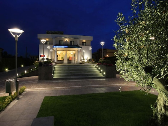 Gallery - La Costiera Hotel