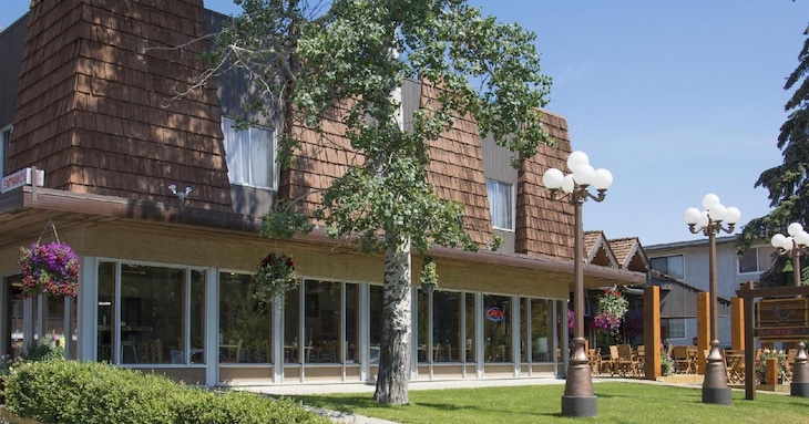 Gallery - Maligne Lodge