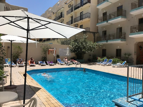 Gallery - The Bugibba Hotel