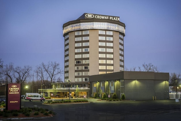 Gallery - Crowne Plaza Saddle Brook By Ihg