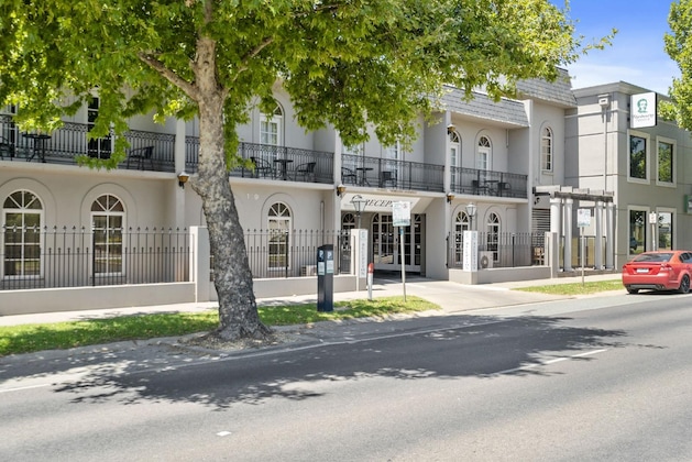 Gallery - Sherbourne Terrace Hotel