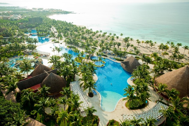 Gallery - Barcelo Maya Colonial - All Inclusive