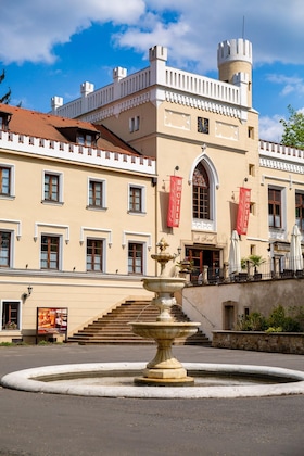 Gallery - Chateau St Havel