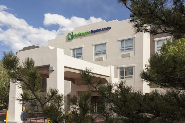 Gallery - Holiday Inn Express & Suites Santa Fe By Ihg