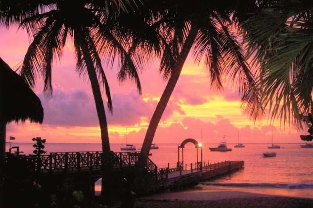 Gallery - Tamarind Beach Hotel & Yacht Club