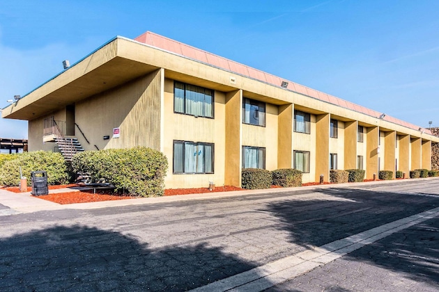 Gallery - Fresno City Inn