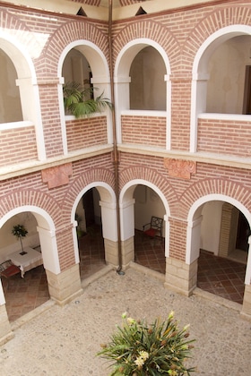 Gallery - Convento de la Magdalena By Checkin
