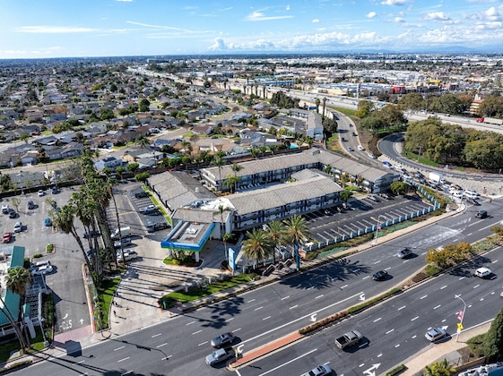 Gallery - Quality Inn & Suites Buena Park Anaheim