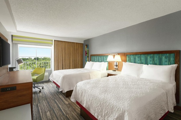 Gallery - Hampton Inn & Suites Ft. Lauderdale Airport South Cruise Port