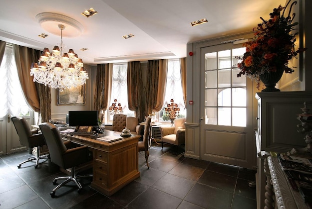 Gallery - Hotel De Castillion