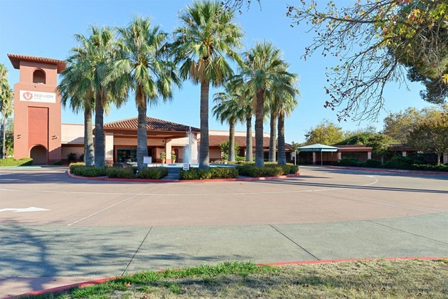 Gallery - Red Lion Woodlake & Conference Center