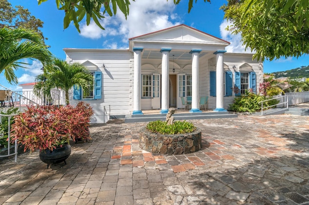 Gallery - Hilltop Villas At Bluebeard's Castle