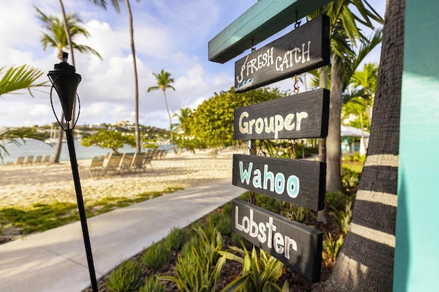 Gallery - Club Wyndham Elysian Beach Resort