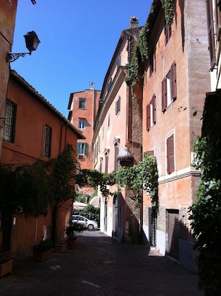 Gallery - Domus Tiberina