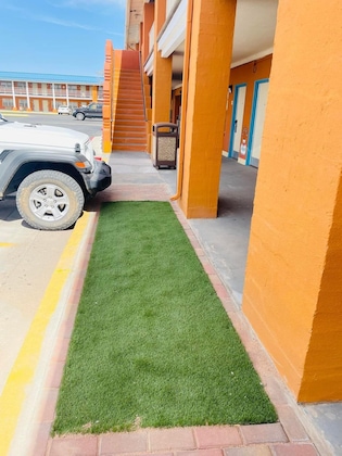 Gallery - The Classic Desert Aire Hotel