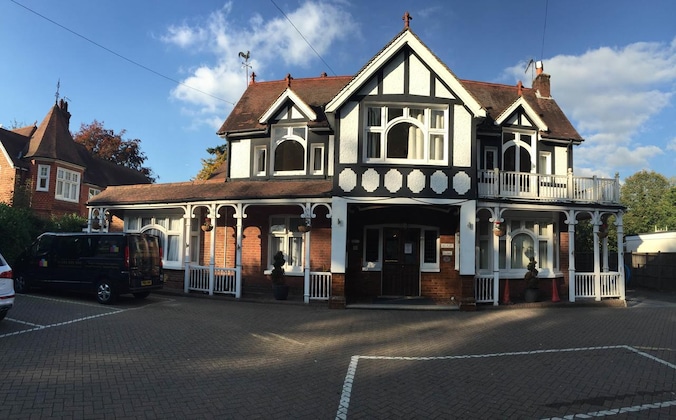 Gallery - Gatwick Belmont Hotel