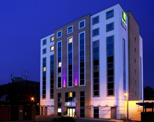 Gallery - Holiday Inn Express London-Watford Junction By Ihg