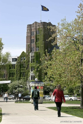 Gallery - Larkspur Landing Ann Arbor