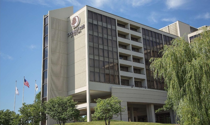 Gallery - Doubletree Chicago Oak Brook
