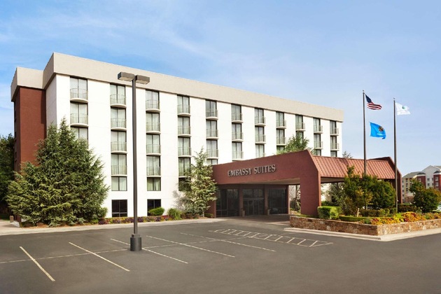 Gallery - Embassy Suites By Hilton Oklahoma City Will Rogers Airport