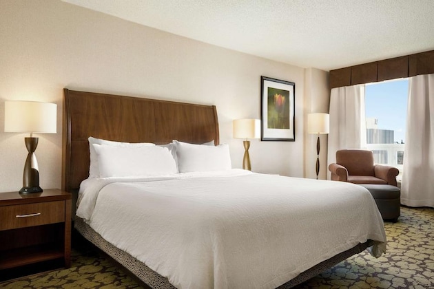 Gallery - Hilton Garden Inn Saskatoon Downtown