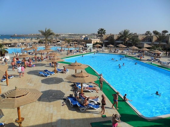 Gallery - Aladdin Beach Resort