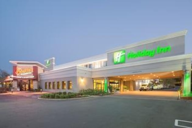 Gallery - Wyndham Grand Executive Center Little Rock Airport