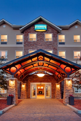 Gallery - Staybridge Suites Calgary Airport By Ihg