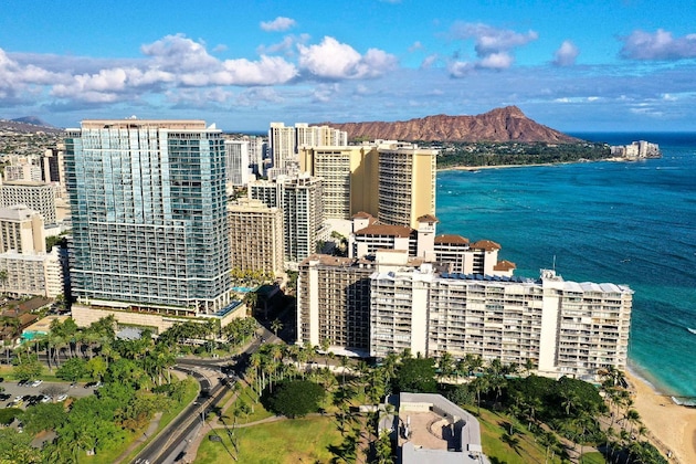 Gallery - Ka La'i Waikiki Beach, LXR Hotels & Resorts