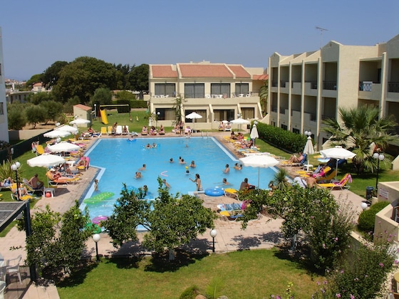 Gallery - Summerland Hotel & Bungalows